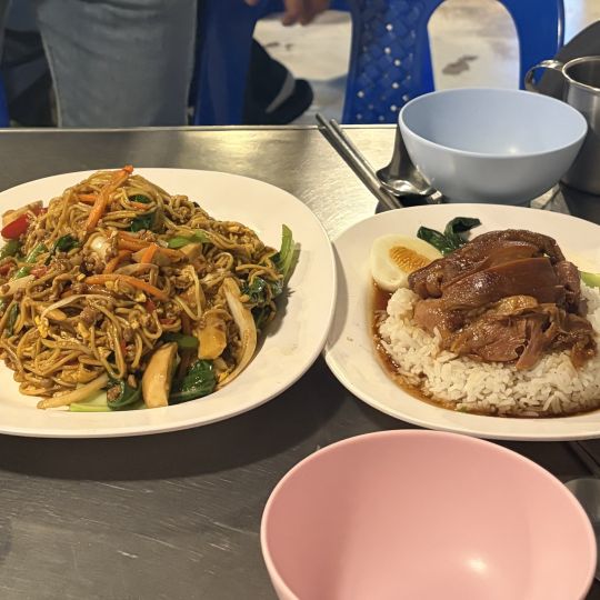 압구정 골목 태국 맛집! 까폼 사진 1
